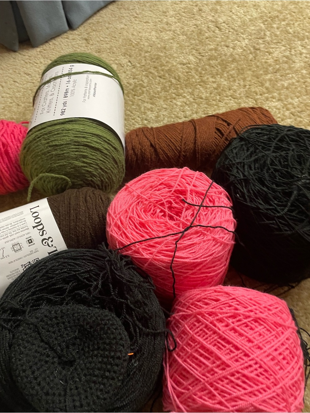 Random Yarn Lot - Picture 5 of 6